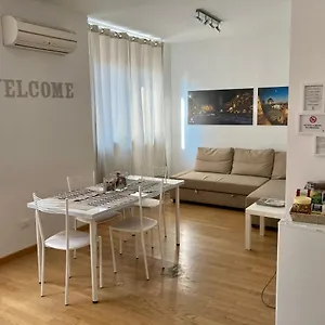 The Little House In Apartament Bergamo